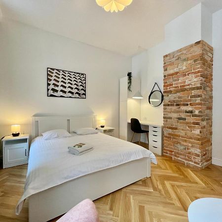 Chili Apartment ทอรูน ภายนอก รูปภาพ