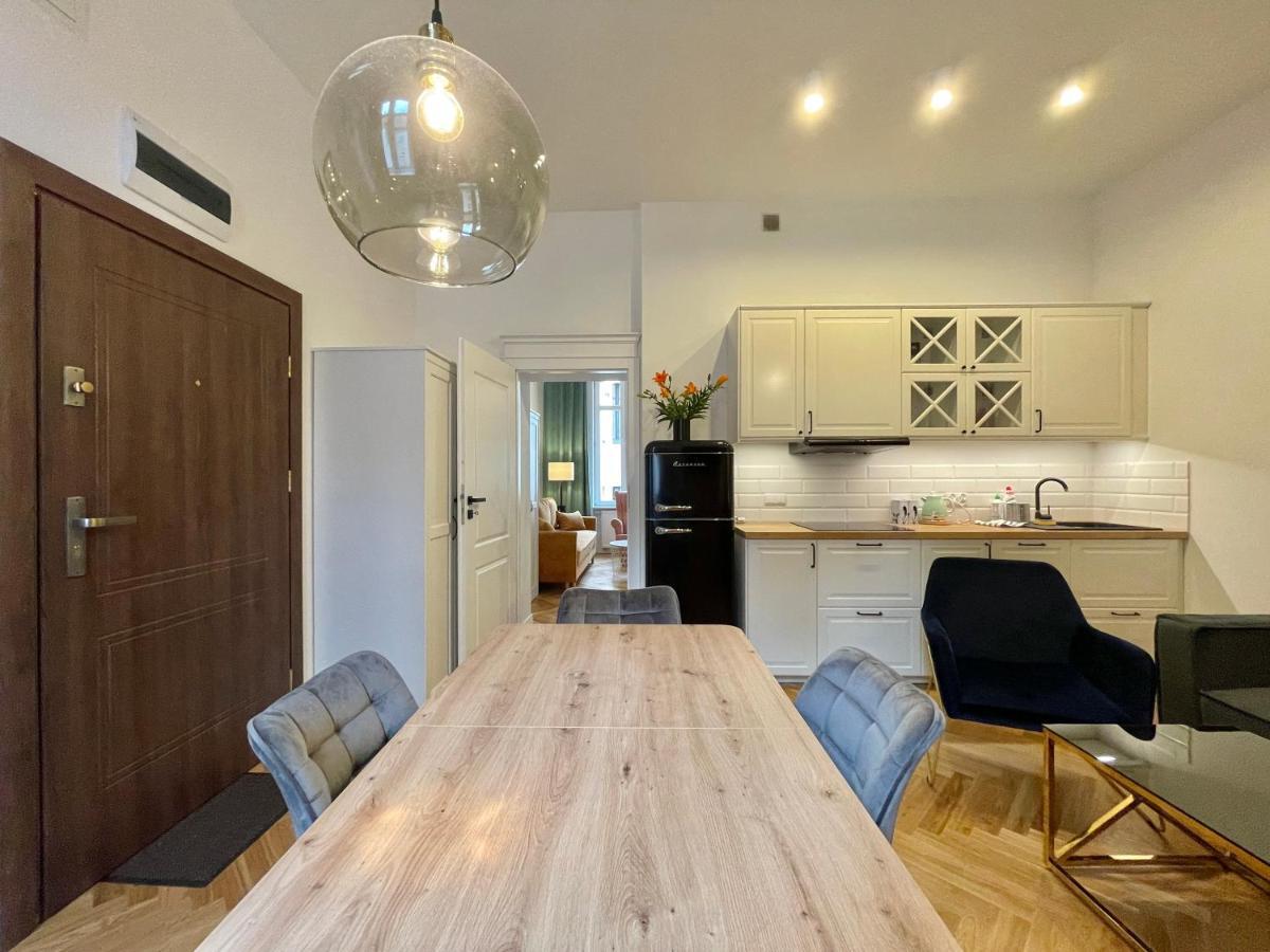 Chili Apartment ทอรูน ภายนอก รูปภาพ