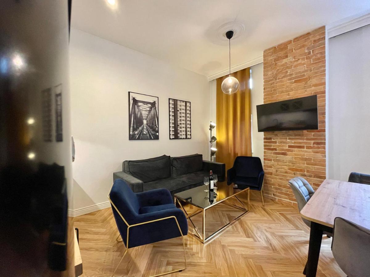 Chili Apartment ทอรูน ภายนอก รูปภาพ